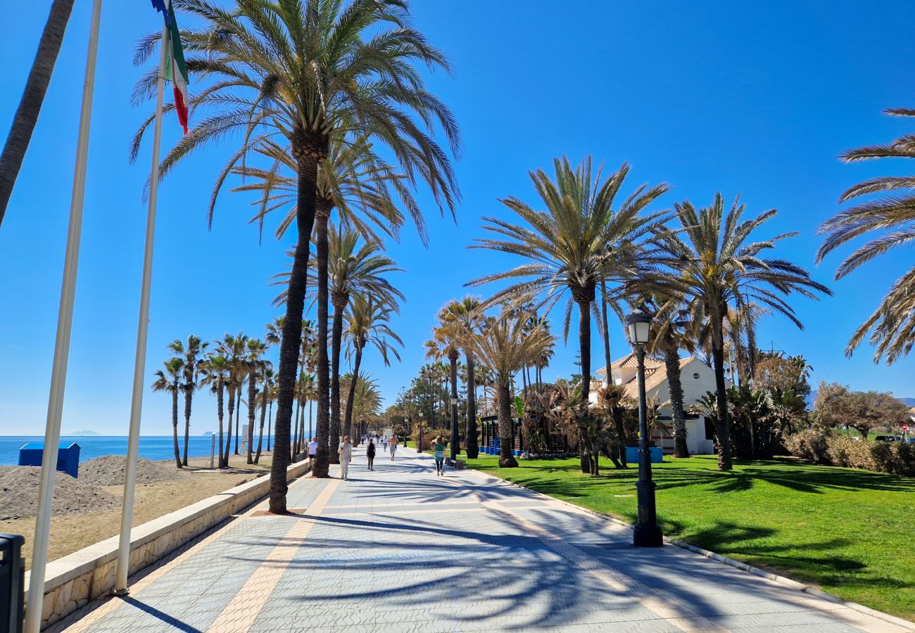 Apartment in San Pedro de Alcántara - Beach front 3 bedroom apartment in San Pedro 