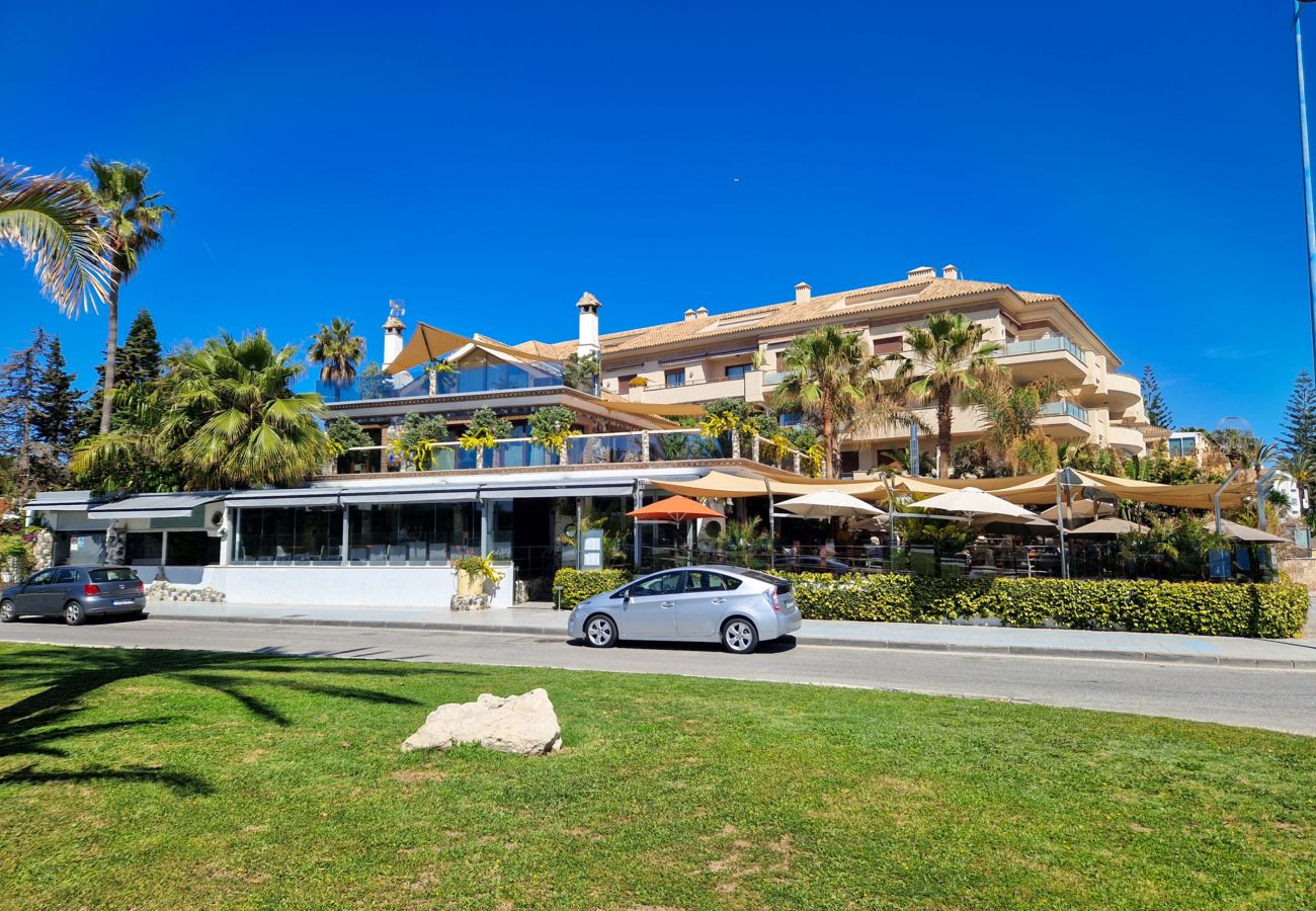 Apartment in San Pedro de Alcántara - Beach front 3 bedroom apartment in San Pedro 