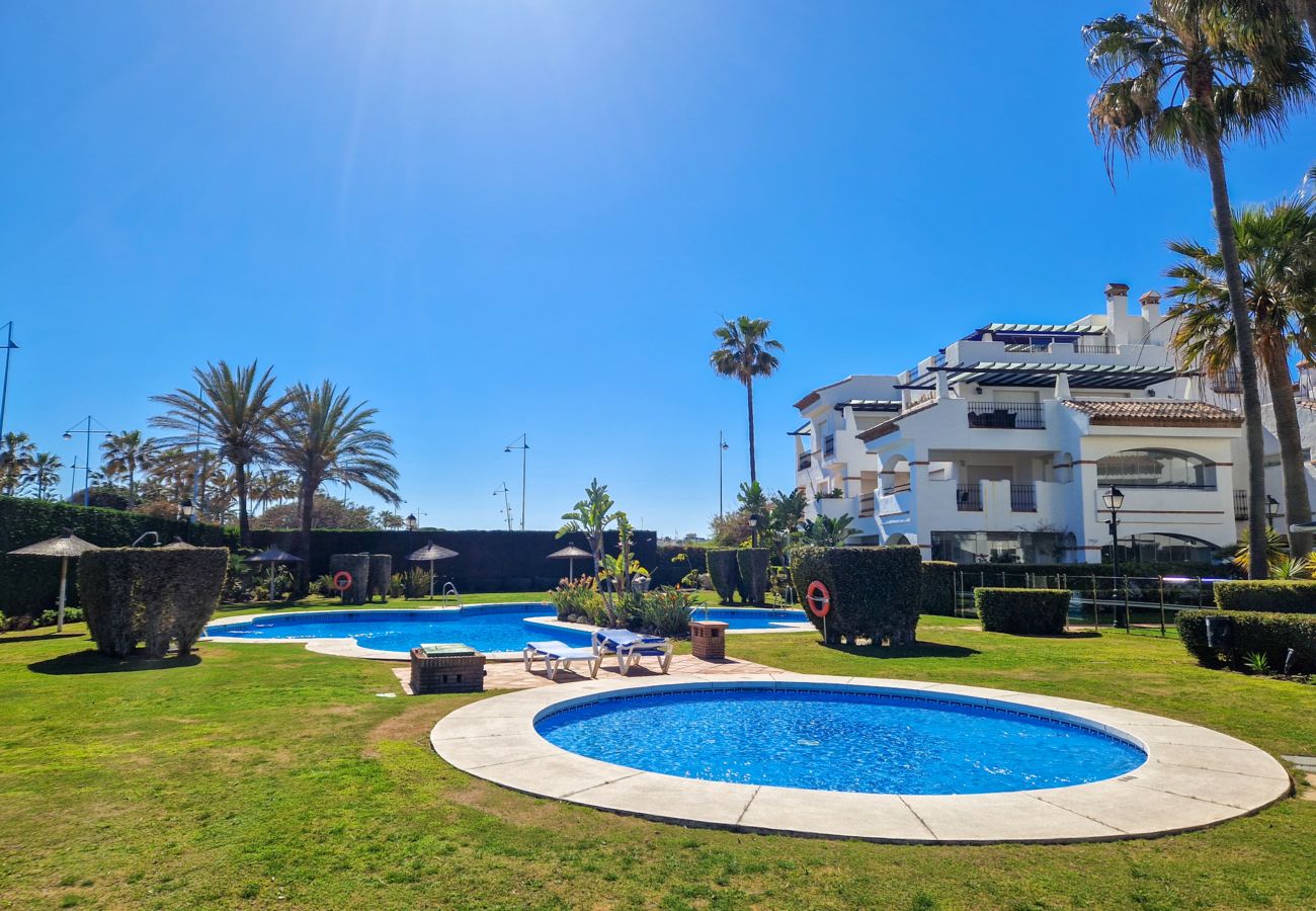 Apartment in San Pedro de Alcántara - Beach front 3 bedroom apartment in San Pedro 