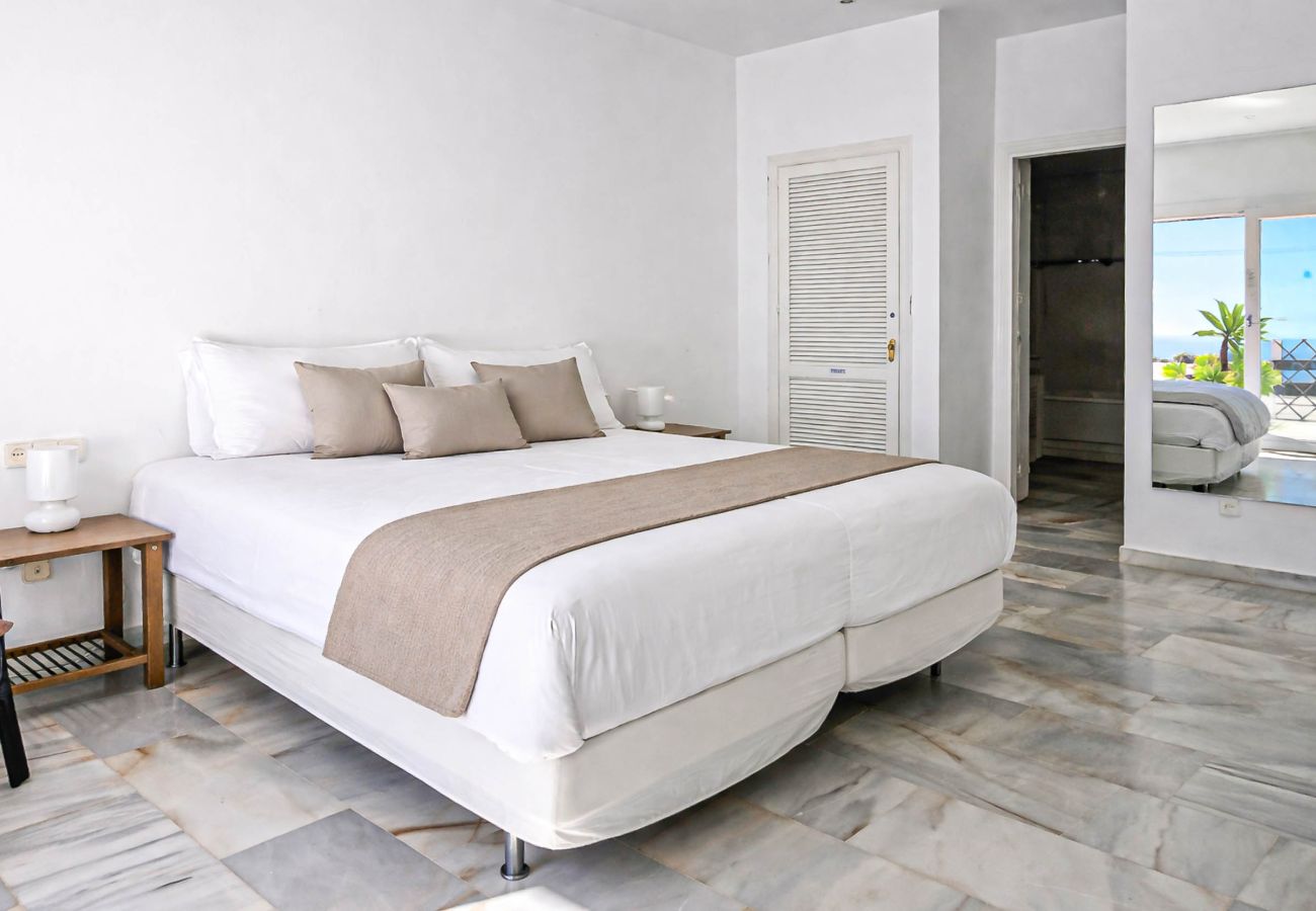 Apartment in Ojen - Three bedroom apartment La Mairena Elviria 