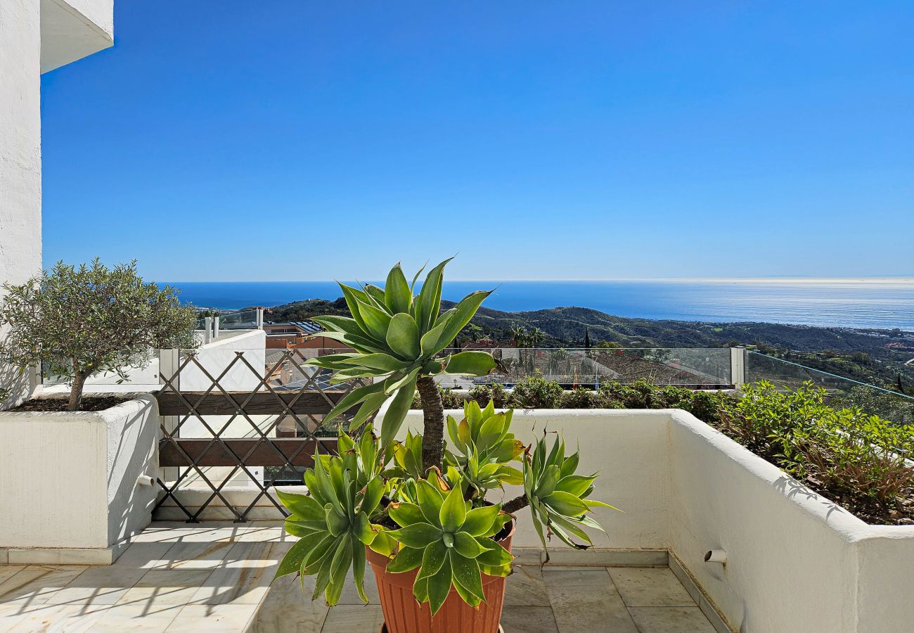 Apartment in Ojen - Three bedroom apartment La Mairena Elviria 