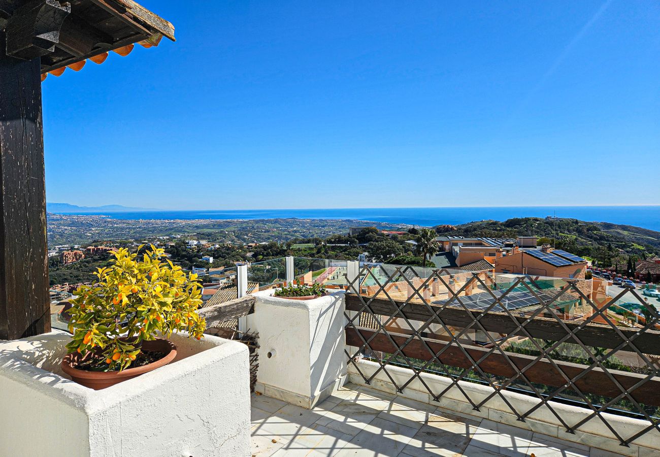 Apartment in Ojen - Three bedroom apartment La Mairena Elviria 