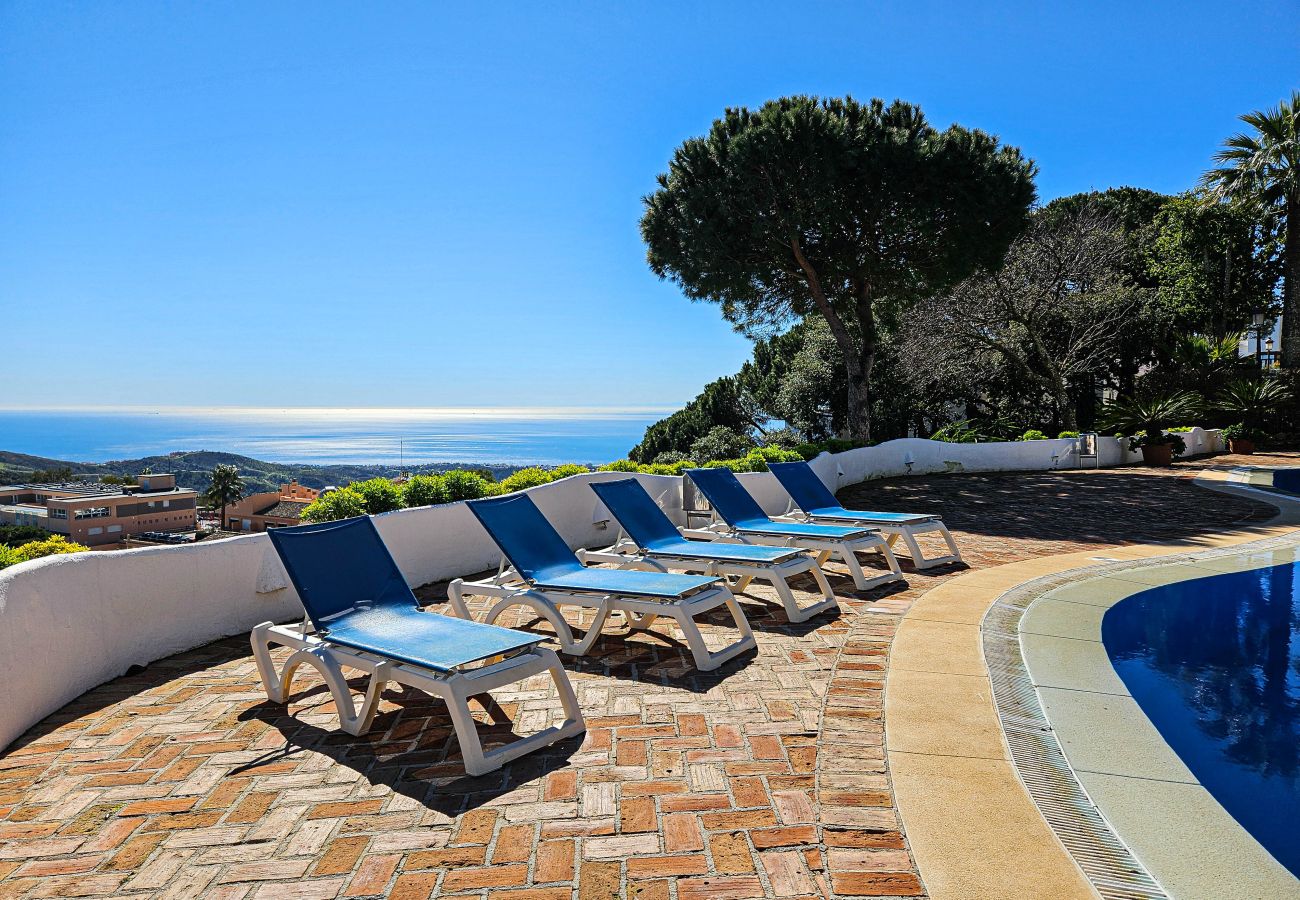 Apartment in Ojen - Three bedroom apartment La Mairena Elviria 