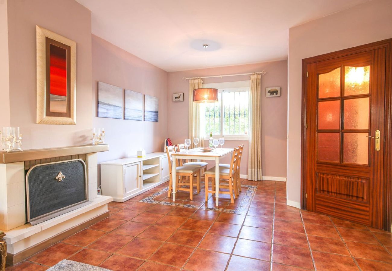 Terraced House in La Cala de Mijas - Townhouse with rooftop terrace La Cala de Mijas 