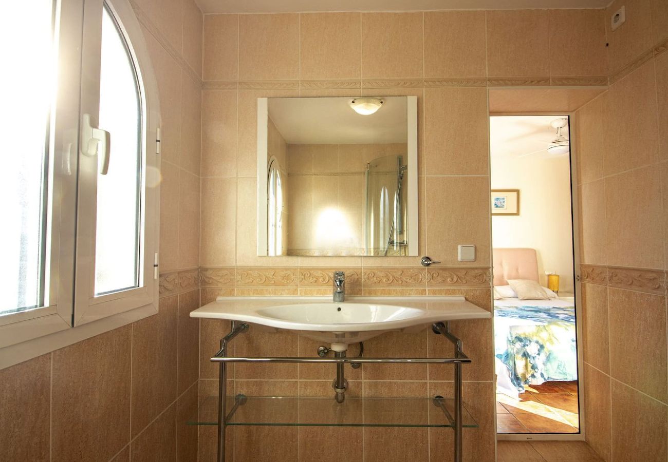 Terraced House in La Cala de Mijas - Townhouse with rooftop terrace La Cala de Mijas 