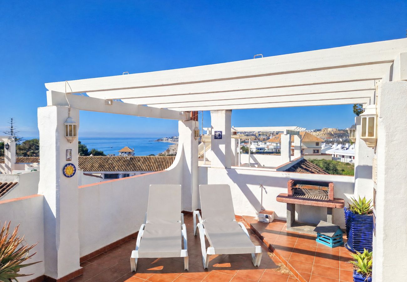 Terraced House in Mijas Costa - Townhouse with rooftop terrace La Cala de Mijas 