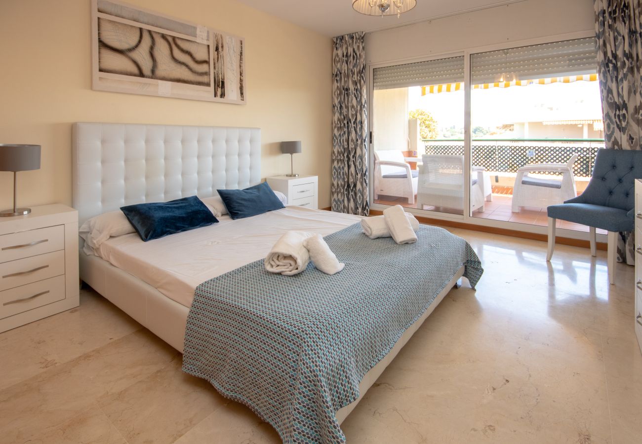 Apartment in Marbella - Spacious Modern Penthouse Guadalmina, San Pedro 
