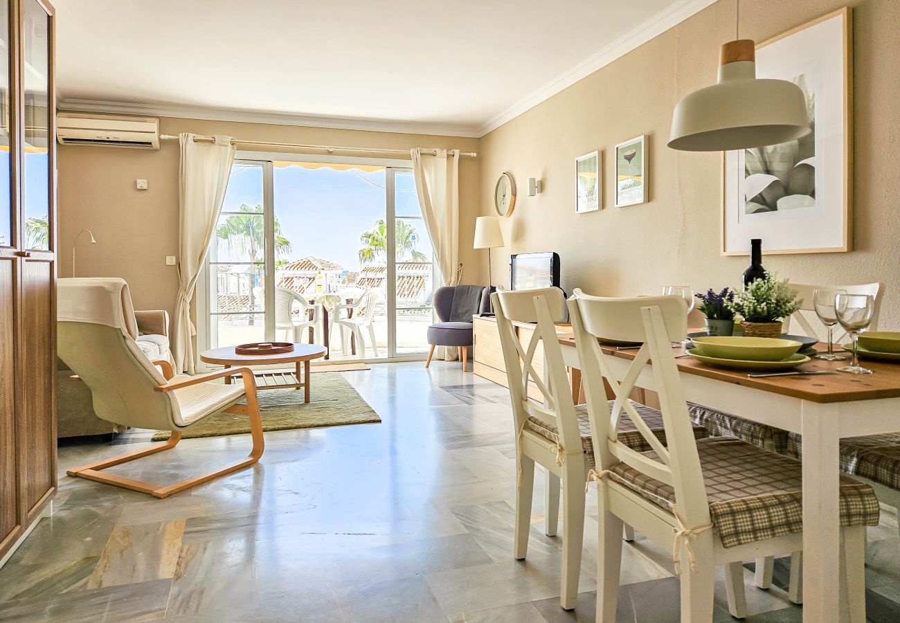 Apartment in La Cala de Mijas - 2 bedroom apt in La Cala de Mijas 100m from Beach 