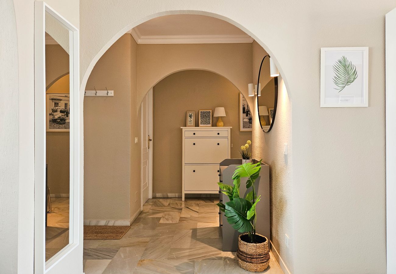 Apartment in La Cala de Mijas - 2 bedroom apt in La Cala de Mijas 100m from Beach 