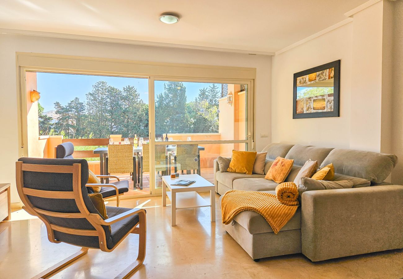 Apartment in Marbella - Three bedroom apartment in Las Chapas, Marbella. 