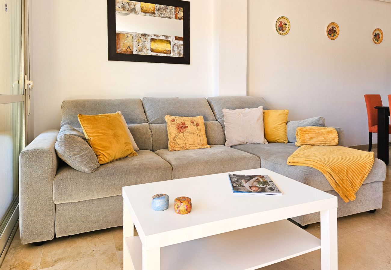 Apartment in Marbella - Three bedroom apartment in Las Chapas, Marbella. 