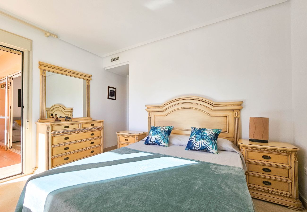 Apartment in Marbella - Three bedroom apartment in Las Chapas, Marbella. 