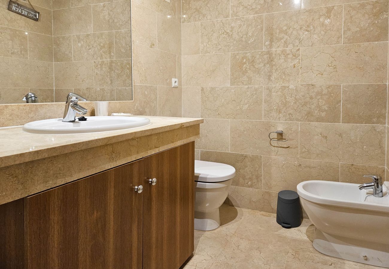 Apartment in Marbella - Three bedroom apartment in Las Chapas, Marbella. 