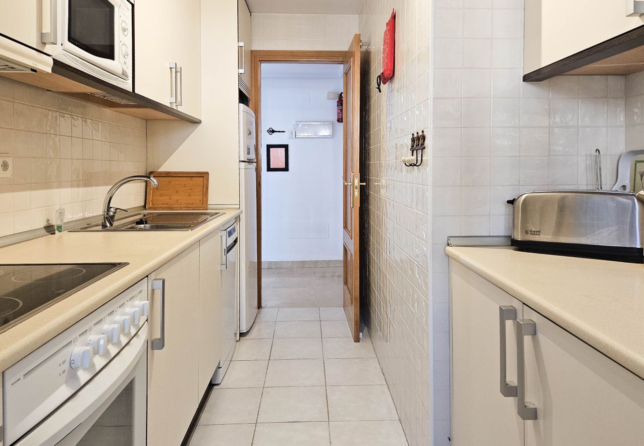 Apartment in Marbella - Three bedroom apartment in Las Chapas, Marbella. 