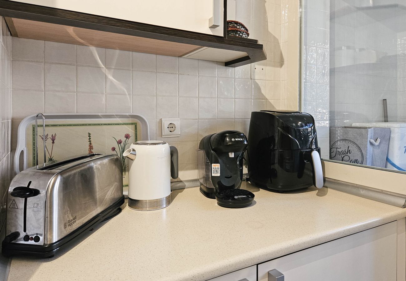 Apartment in Marbella - Three bedroom apartment in Las Chapas, Marbella. 