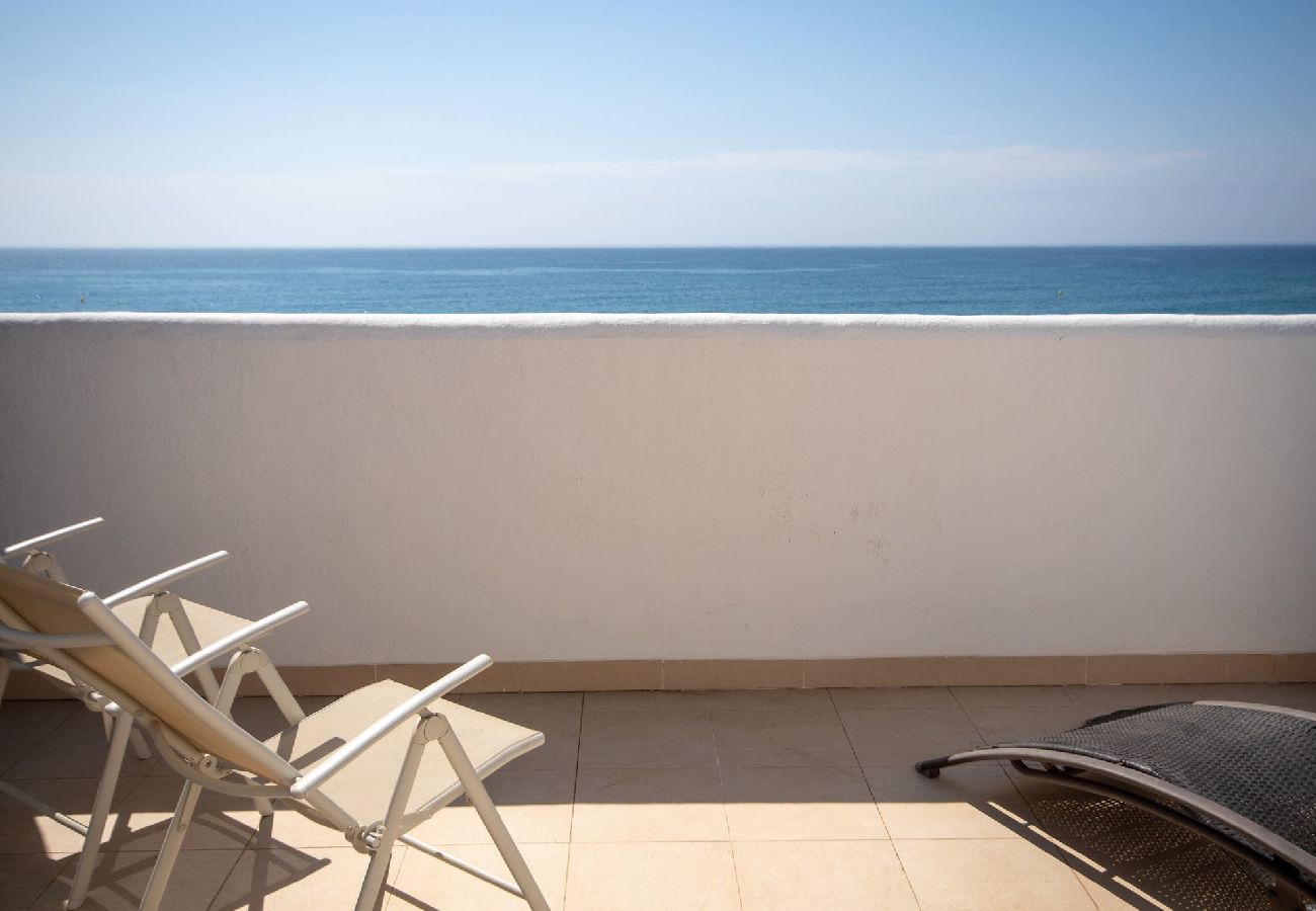 Terraced House in Estepona - 3 bed townhouse on the beach, Cancelada, Estepona 