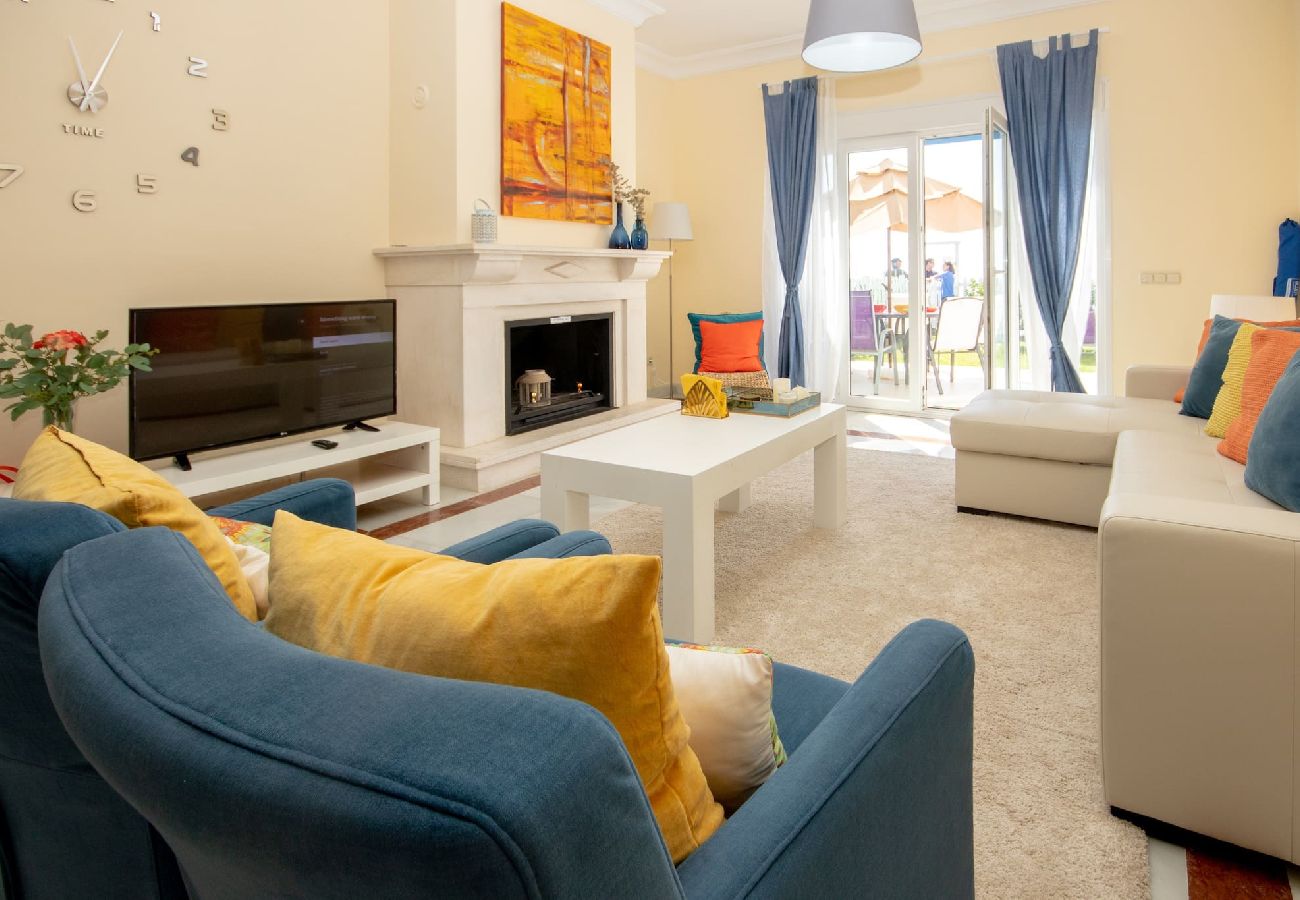 Terraced House in Estepona - 3 bed townhouse on the beach, Cancelada, Estepona 