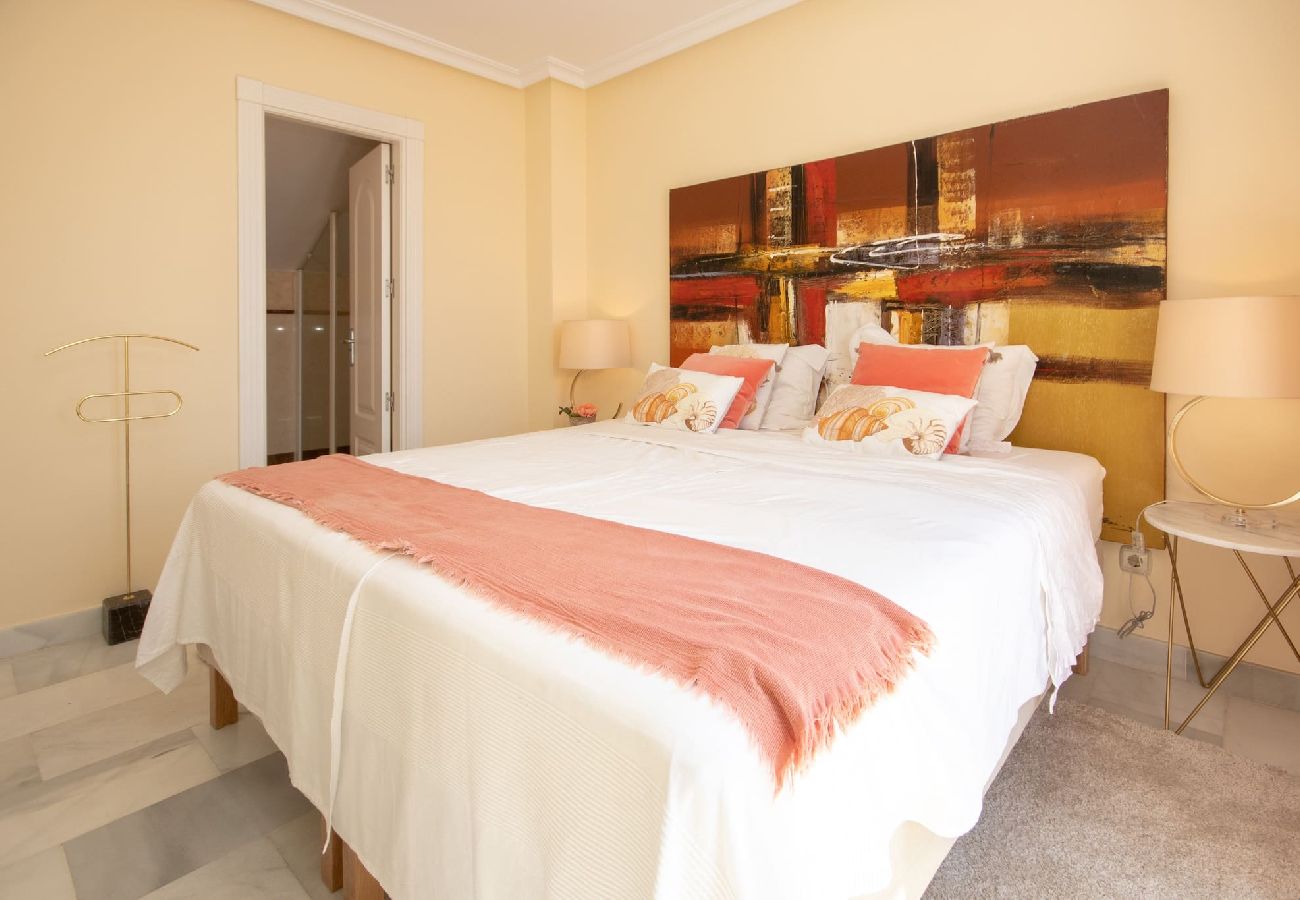 Terraced House in Estepona - 3 bed townhouse on the beach, Cancelada, Estepona 