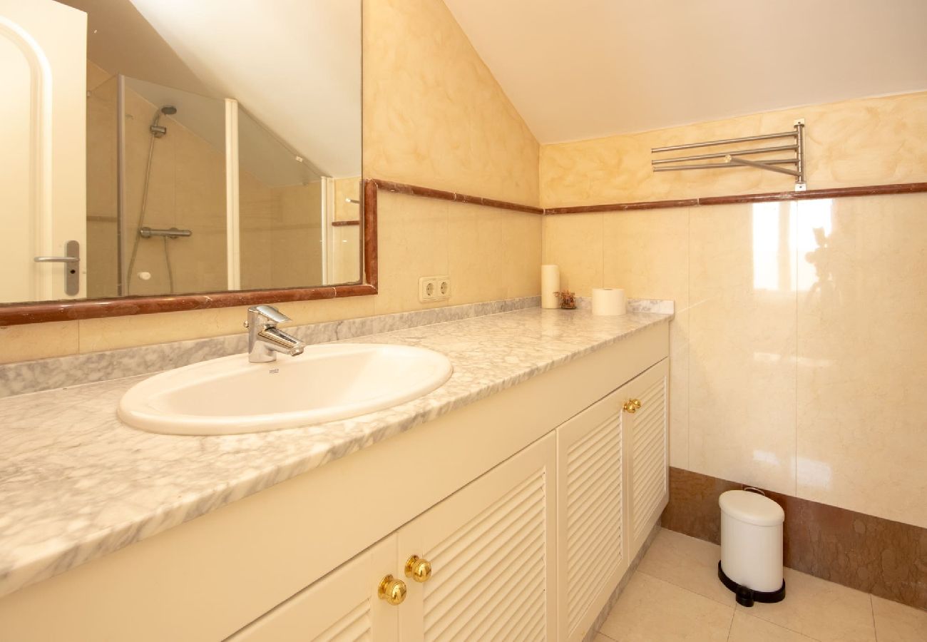 Terraced House in Estepona - 3 bed townhouse on the beach, Cancelada, Estepona 