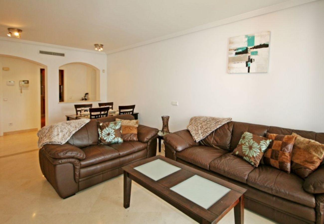 Apartment in Benahavís - Garden apt in La Torre, Los Arqueros Golf Club 