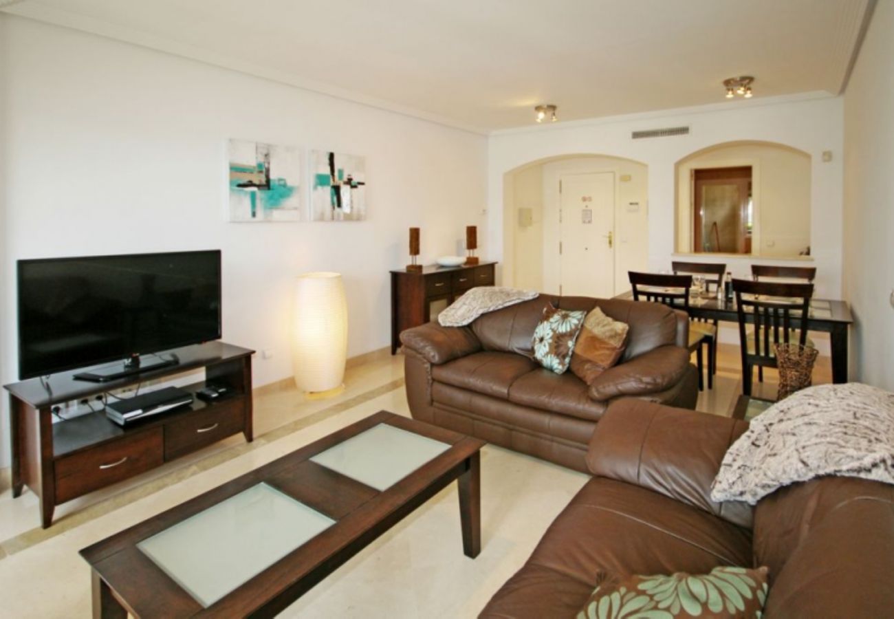 Apartment in Benahavís - Garden apt in La Torre, Los Arqueros Golf Club 