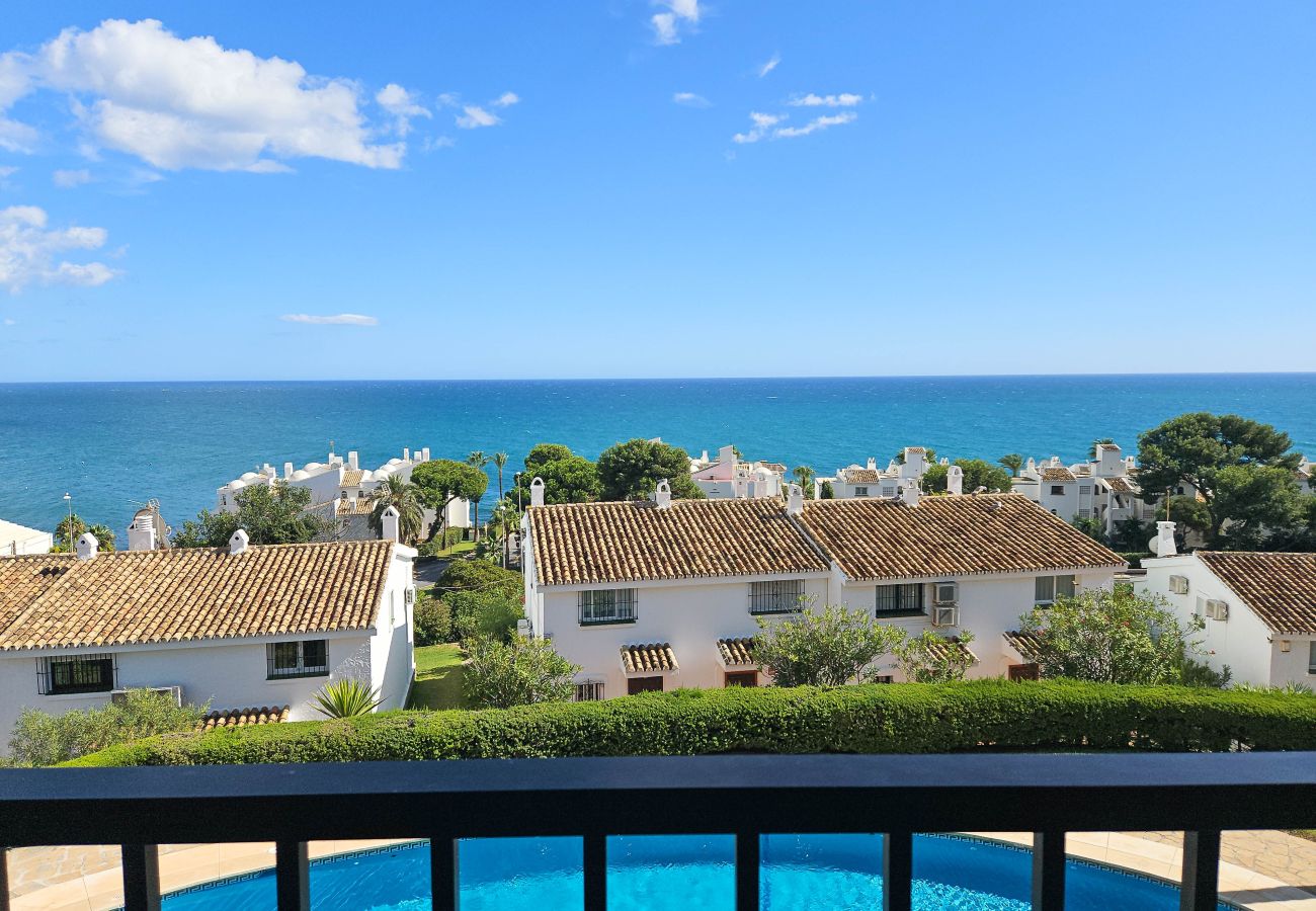 Apartment in Mijas Costa - Beautiful sea views @ Torrenueva near La Cala 