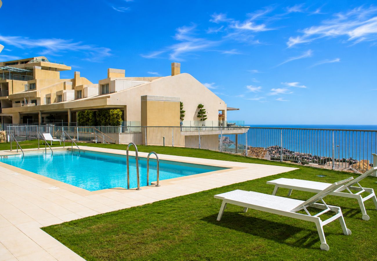 Apartment in Benalmádena - Luxury Penthouse with Stunning Sea Views