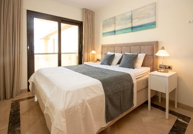 Apartment in Manilva - Marina de Castillo Beachfront Puerto Duquesa  Apartment in Manilva - Marina de Castillo Beachfront Puerto Duquesa