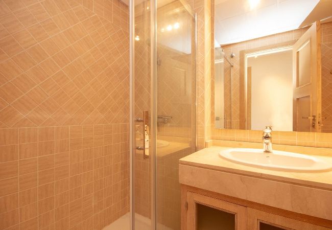 Apartment in Manilva - Marina de Castillo Beachfront Puerto Duquesa  Apartment in Manilva - Marina de Castillo Beachfront Puerto Duquesa