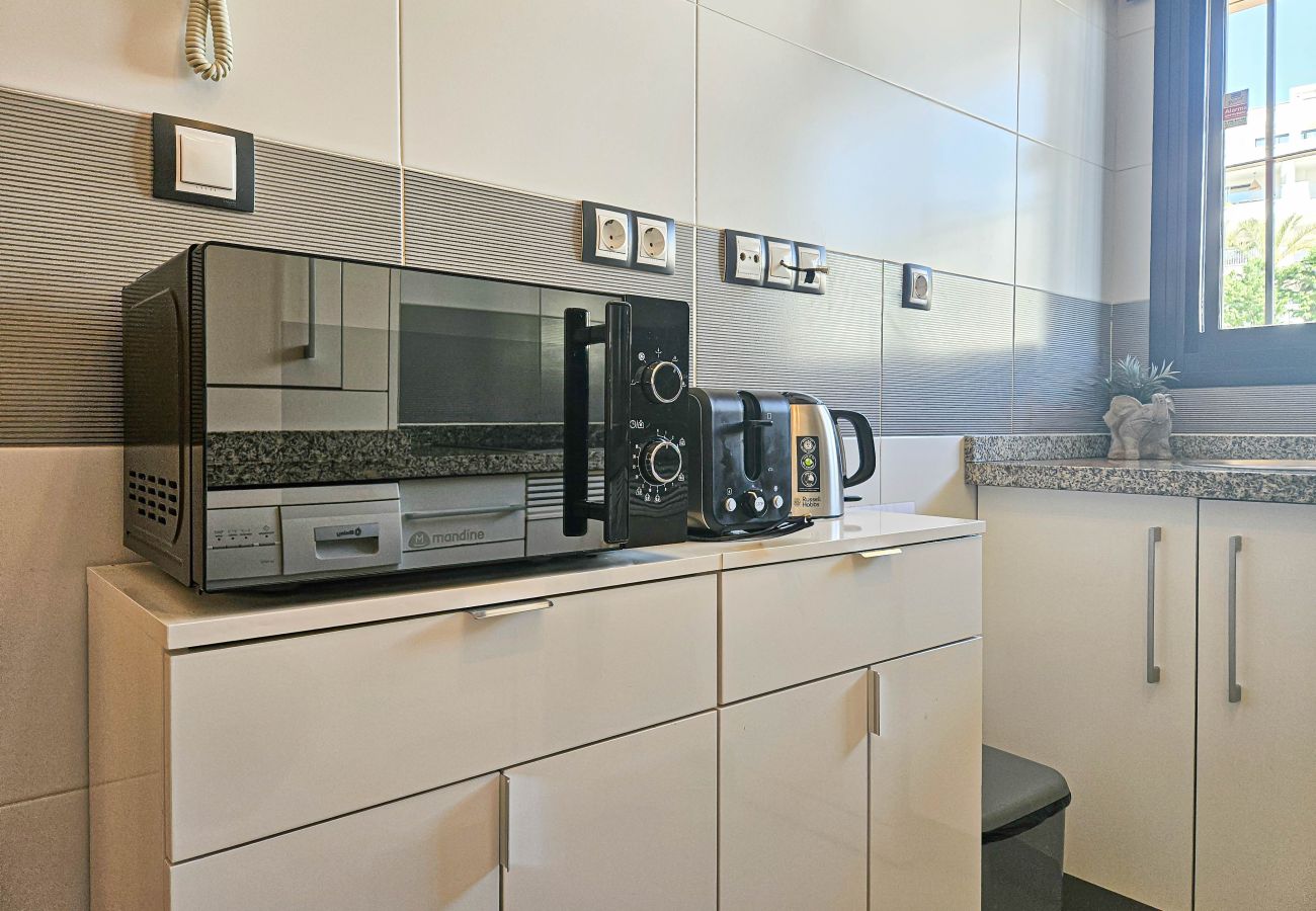 Apartment in Mijas Costa - Calablanca walking distance to La Cala and beach 