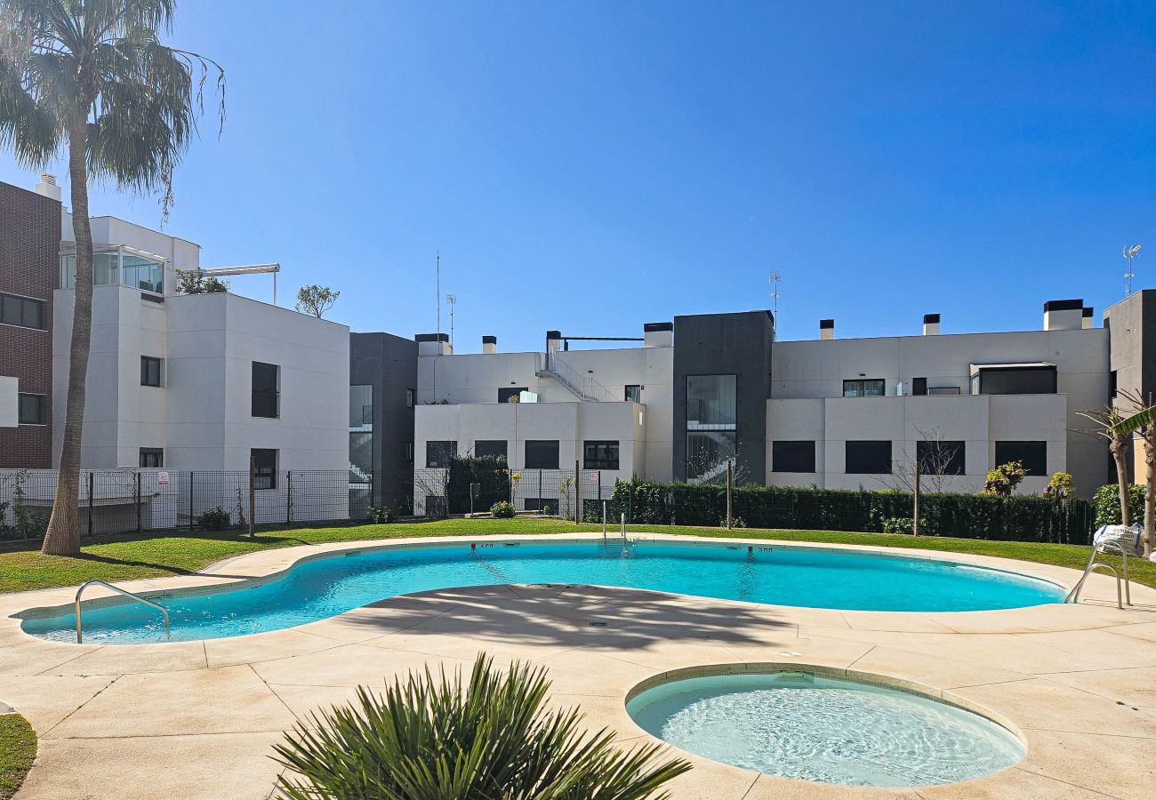 Apartment in Mijas Costa - Calablanca walking distance to La Cala and beach 