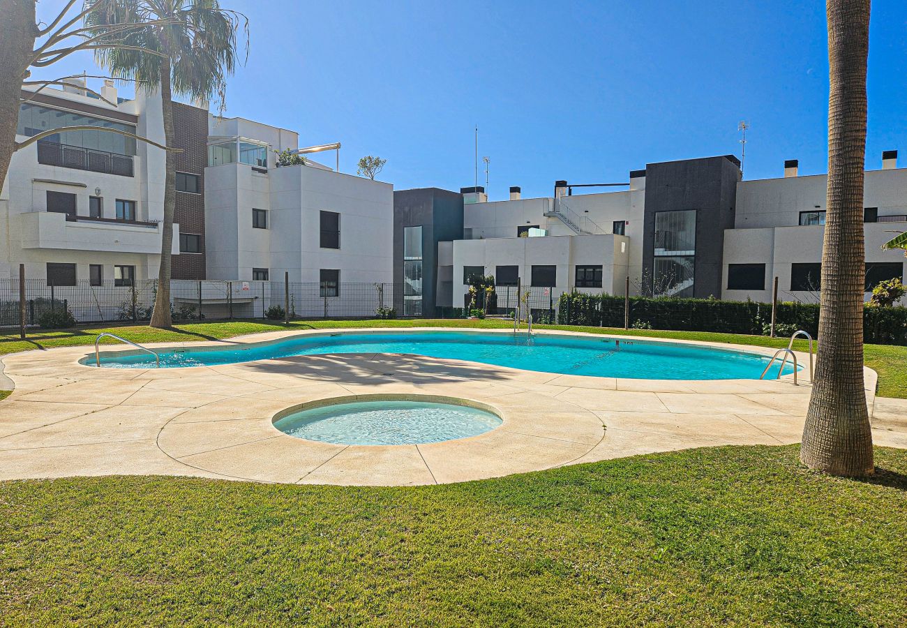 Apartment in Mijas Costa - Calablanca walking distance to La Cala and beach 