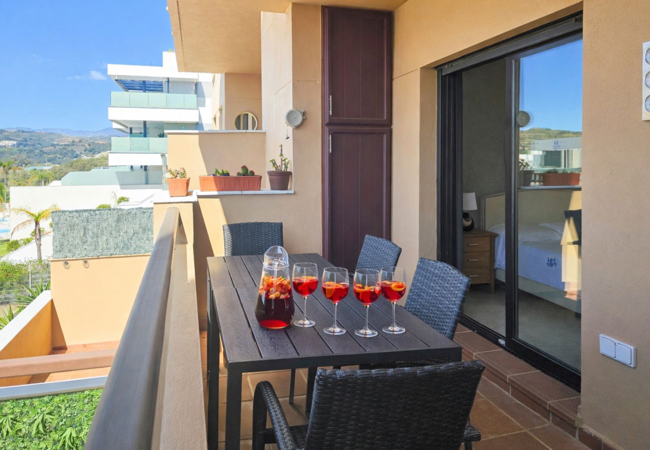 Apartment in Mijas Costa - Calablanca walking distance to La Cala and beach 