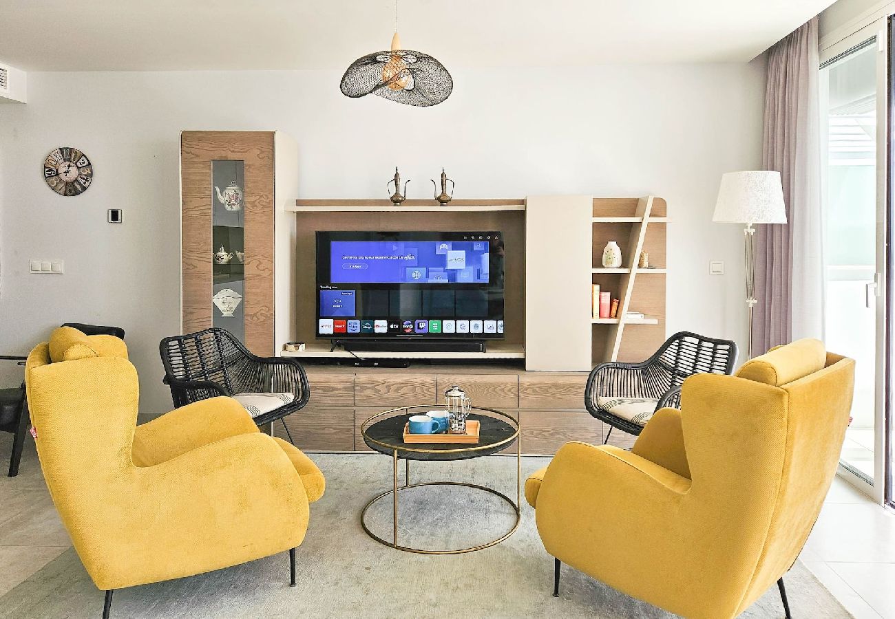 Apartment in La Cala de Mijas - Lovely modern 3 bedroom apt in Casa Banderas 
