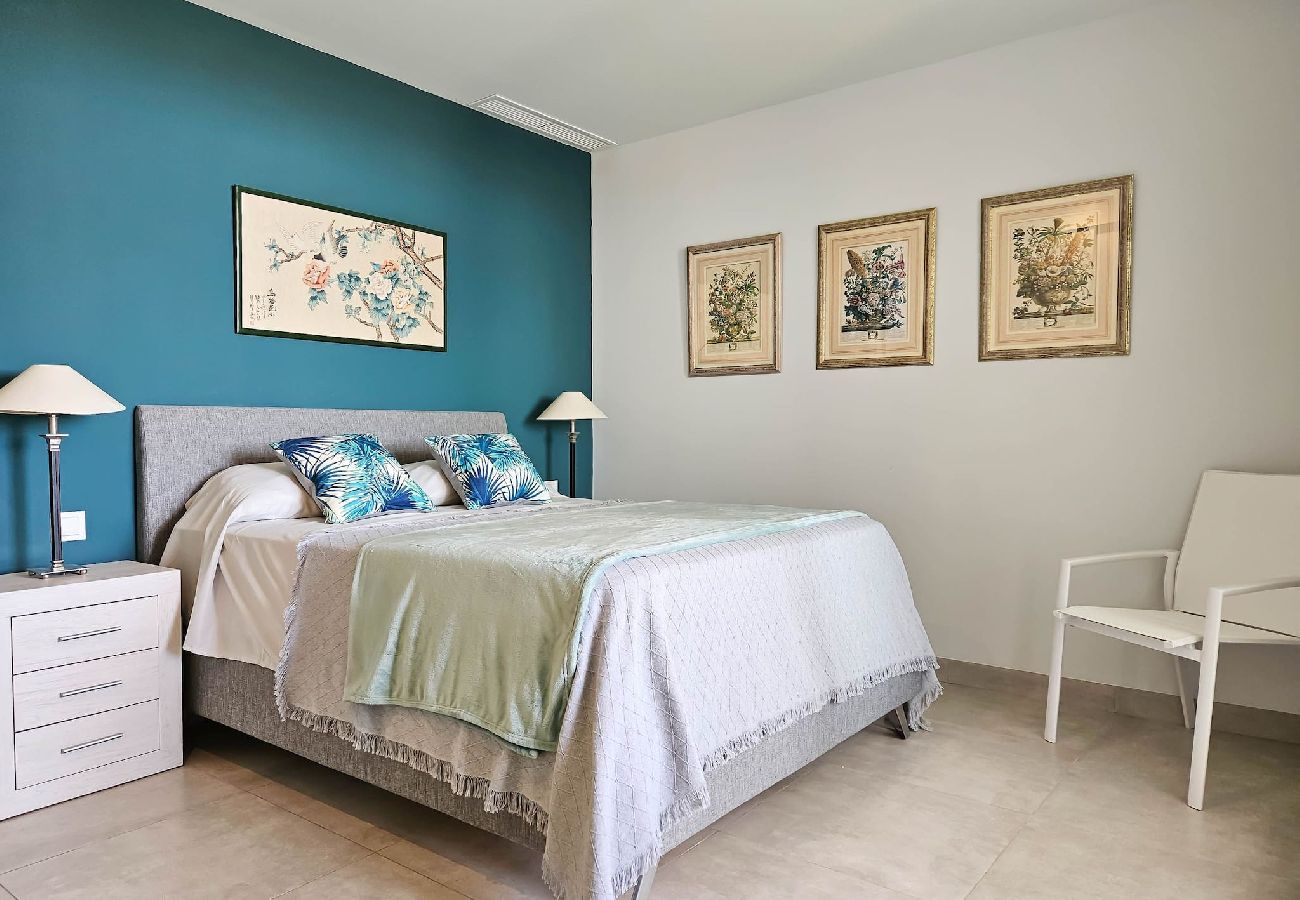 Apartment in La Cala de Mijas - Lovely modern 3 bedroom apt in Casa Banderas 