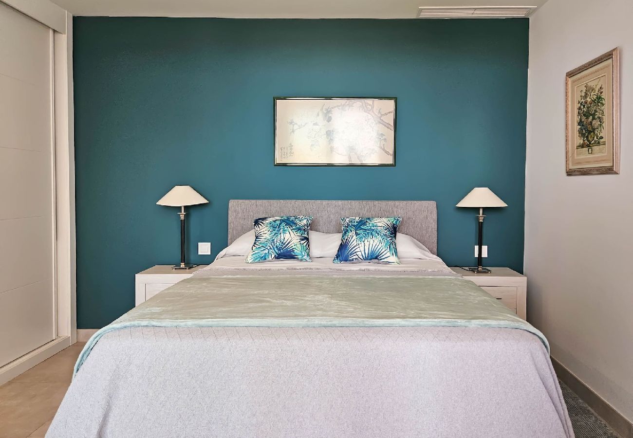 Apartment in La Cala de Mijas - Lovely modern 3 bedroom apt in Casa Banderas 