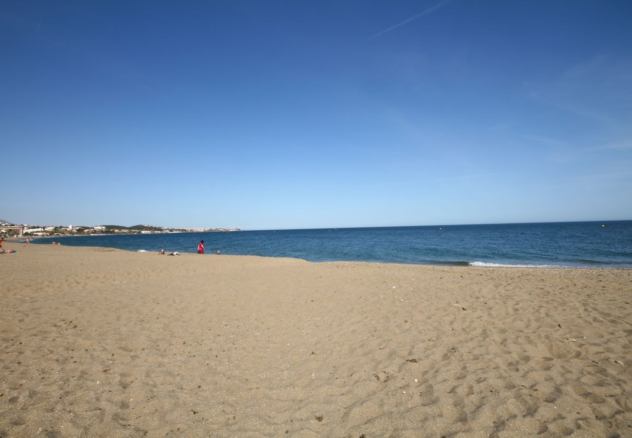 Apartment in Mijas Costa - 2 bed apartment front line Calanova Grand Golf 