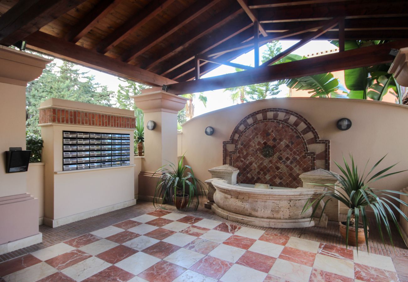 Apartment in Marbella - First floor Beach side property, San Pedro 