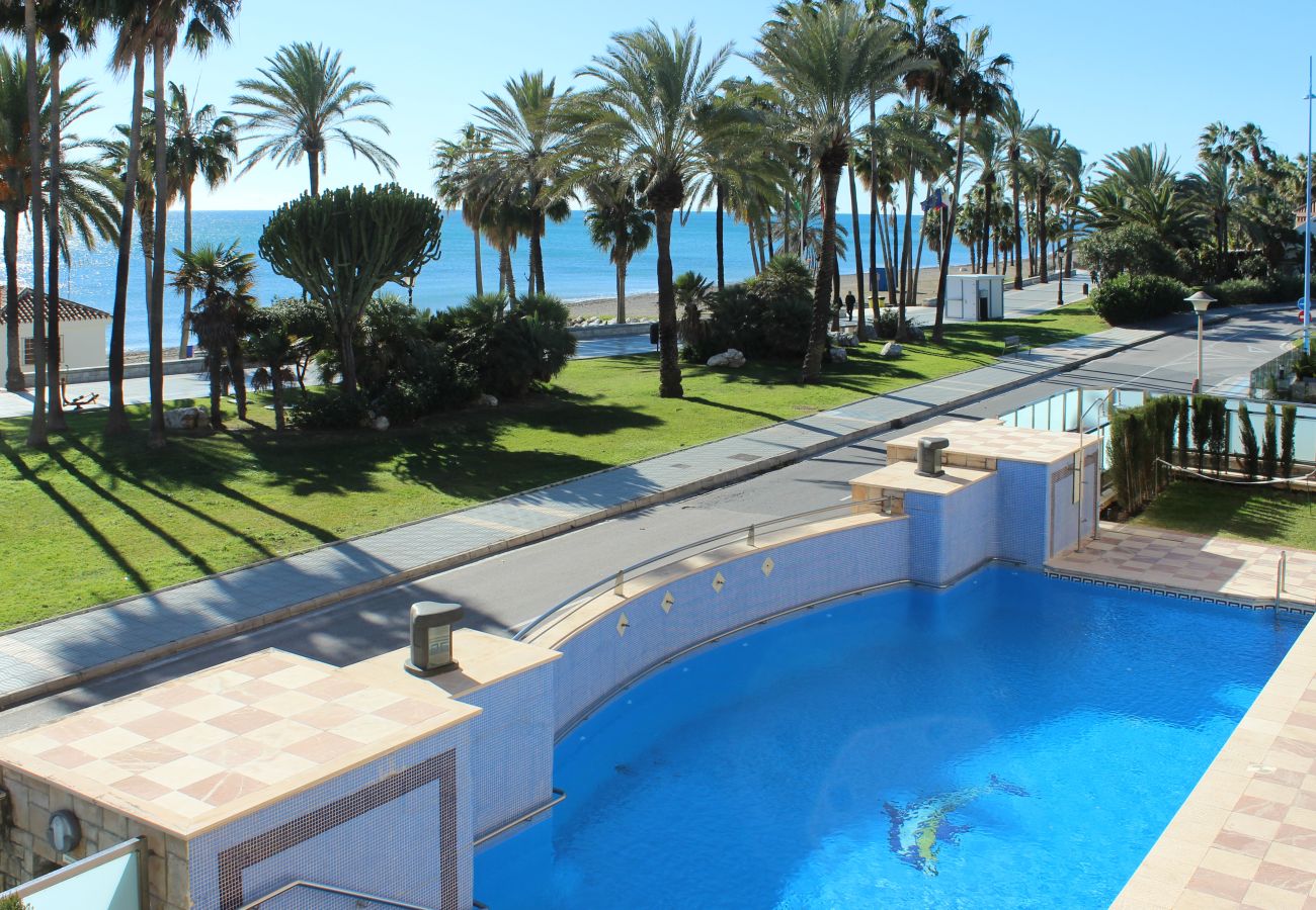 Apartment in Marbella - First floor Beach side property, San Pedro 