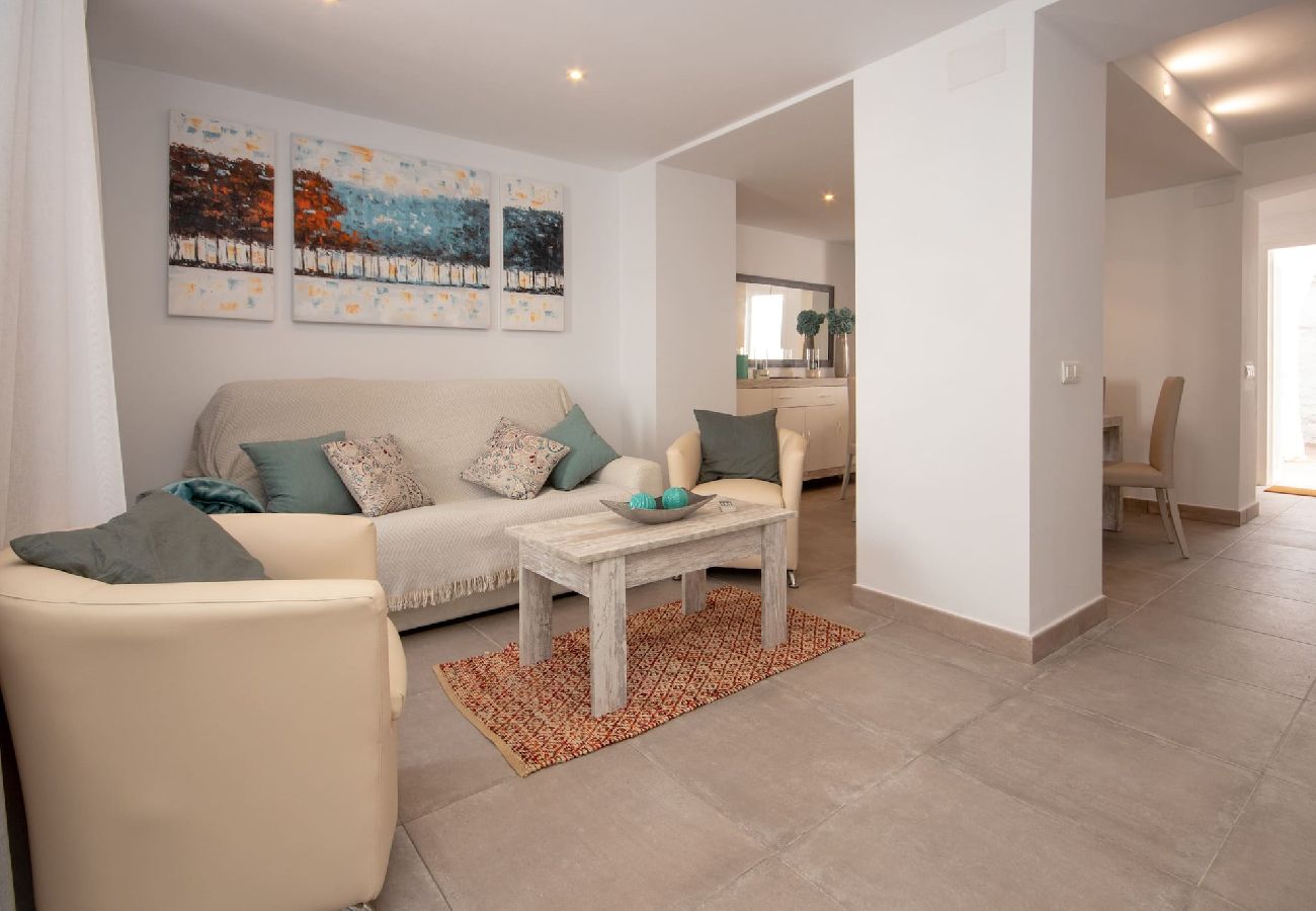 Terraced House in Alhaurín el Grande - Lovely 2 bed townhouse in Alhaurin el Grande 