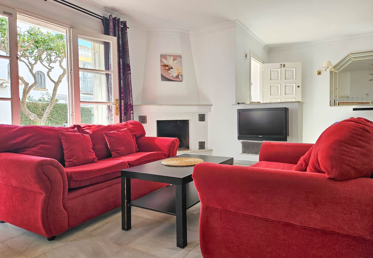 Terraced House in La Cala de Mijas - 3 Bed Townhouse  with roof terrace, 100m to beach 