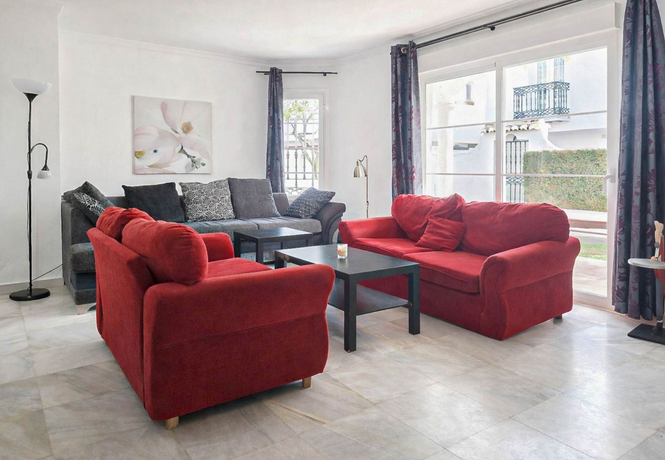 Terraced House in Mijas Costa - 3 Bed Townhouse  with roof terrace, 100m to beach 