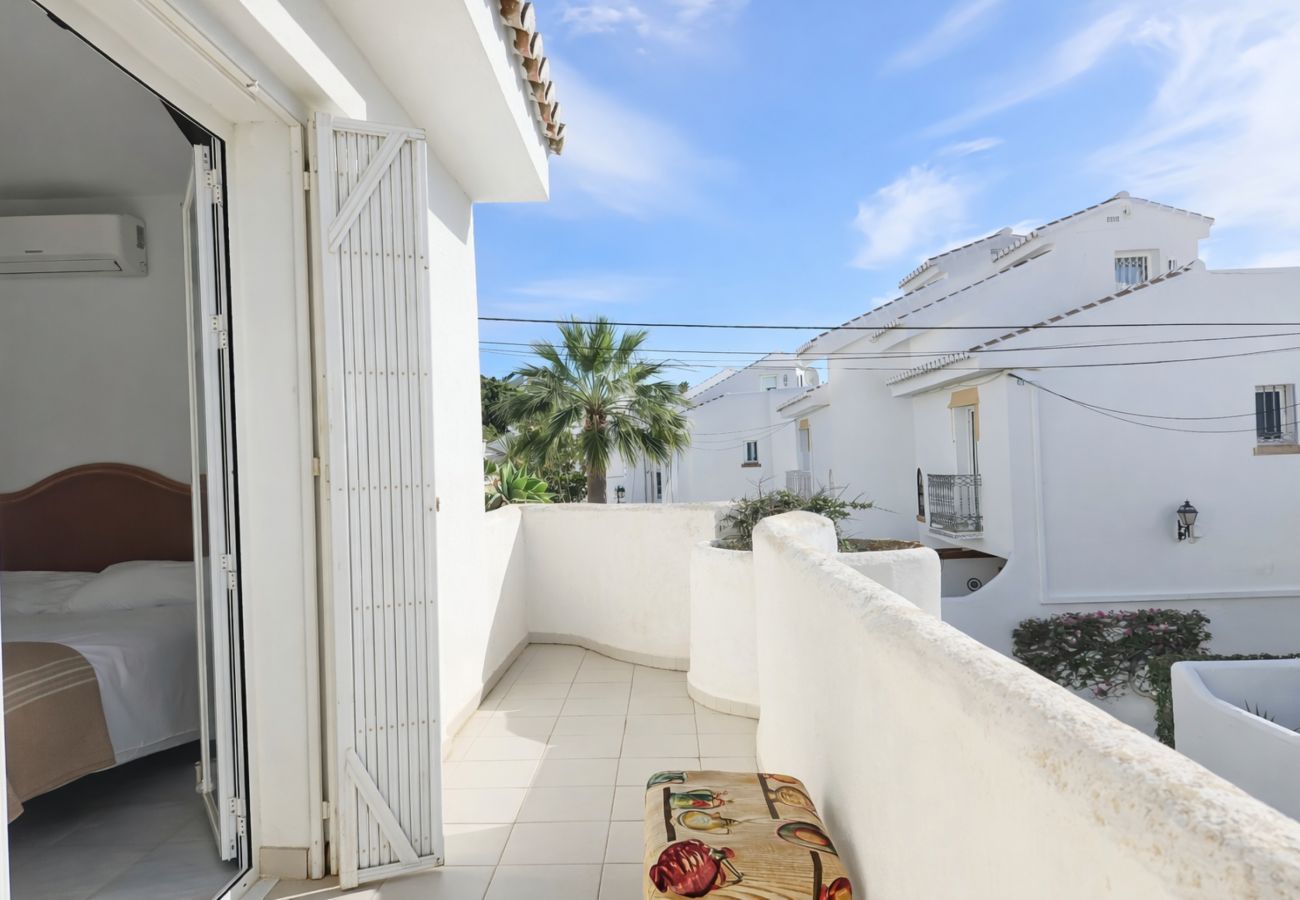 Terraced House in Mijas Costa - 3 Bed Townhouse  with roof terrace, 100m to beach 