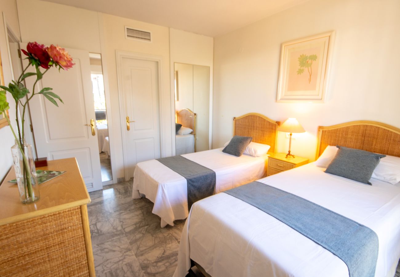 Apartment in Marbella - Puerto Banus, 400 metres to the Beach 
