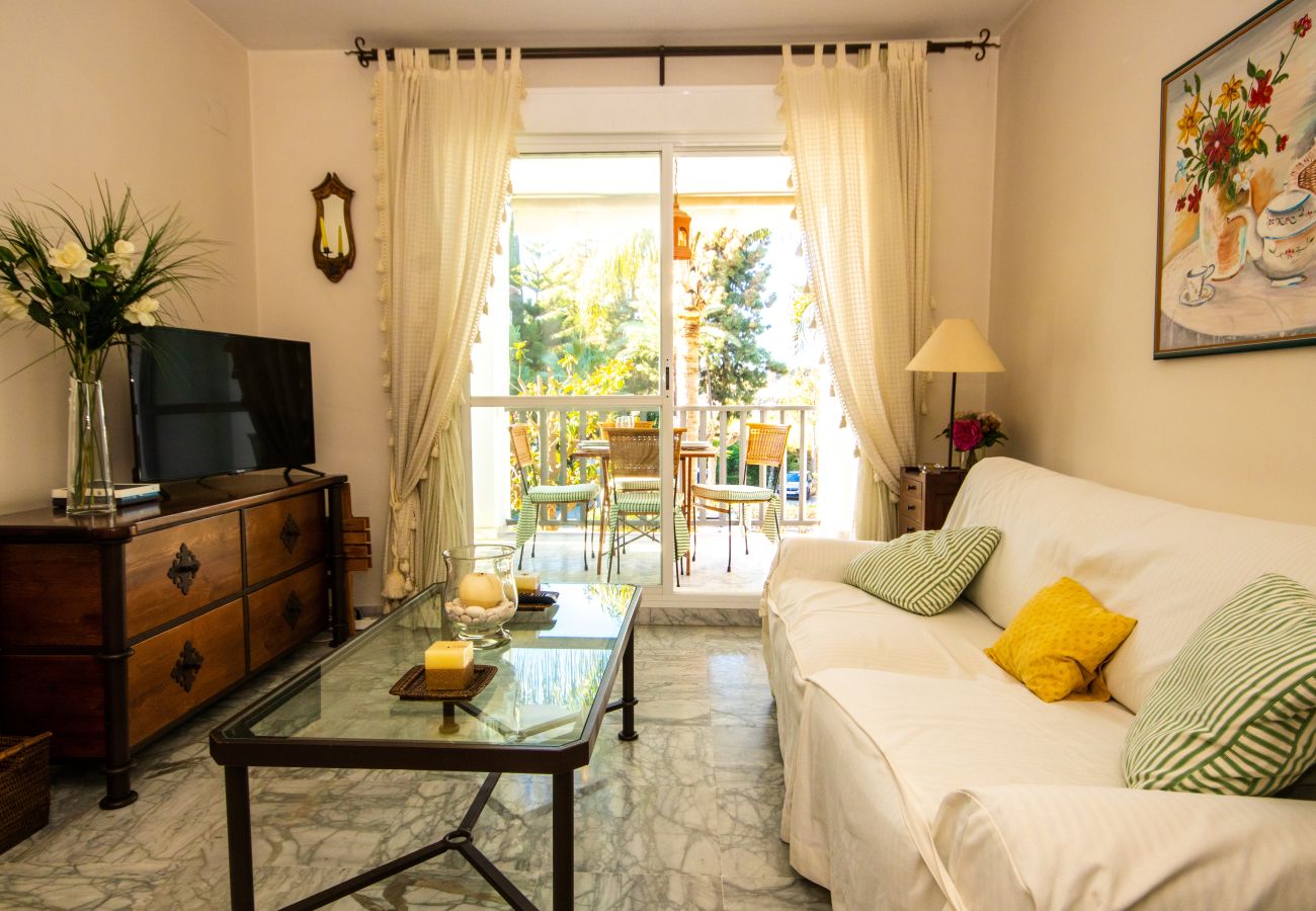 Apartment in Marbella - Puerto Banus, 400 metres to the Beach 