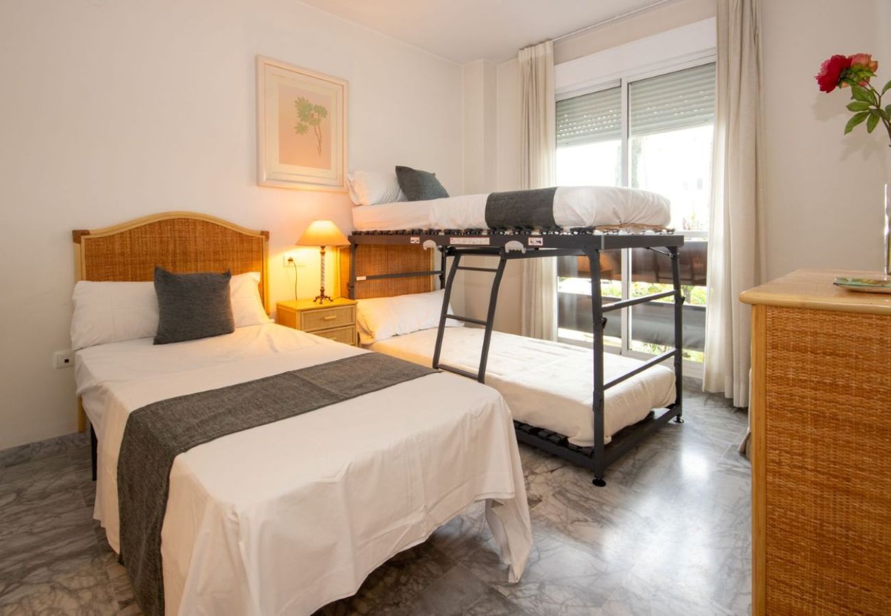 Apartment in Marbella - Puerto Banus, 400 metres to the Beach 