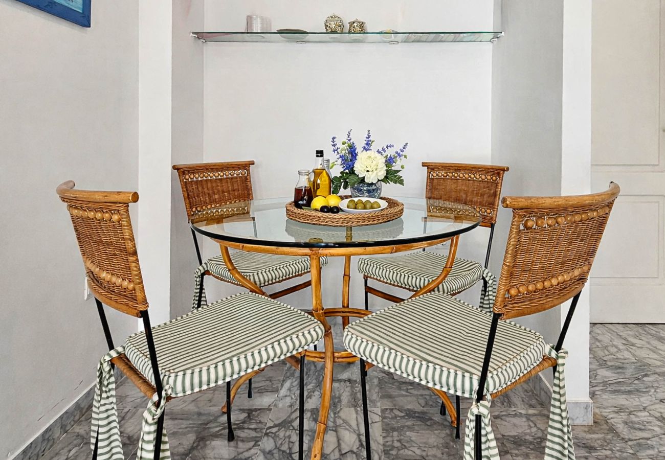 Apartment in Marbella - Puerto Banus, 400 metres to the Beach 