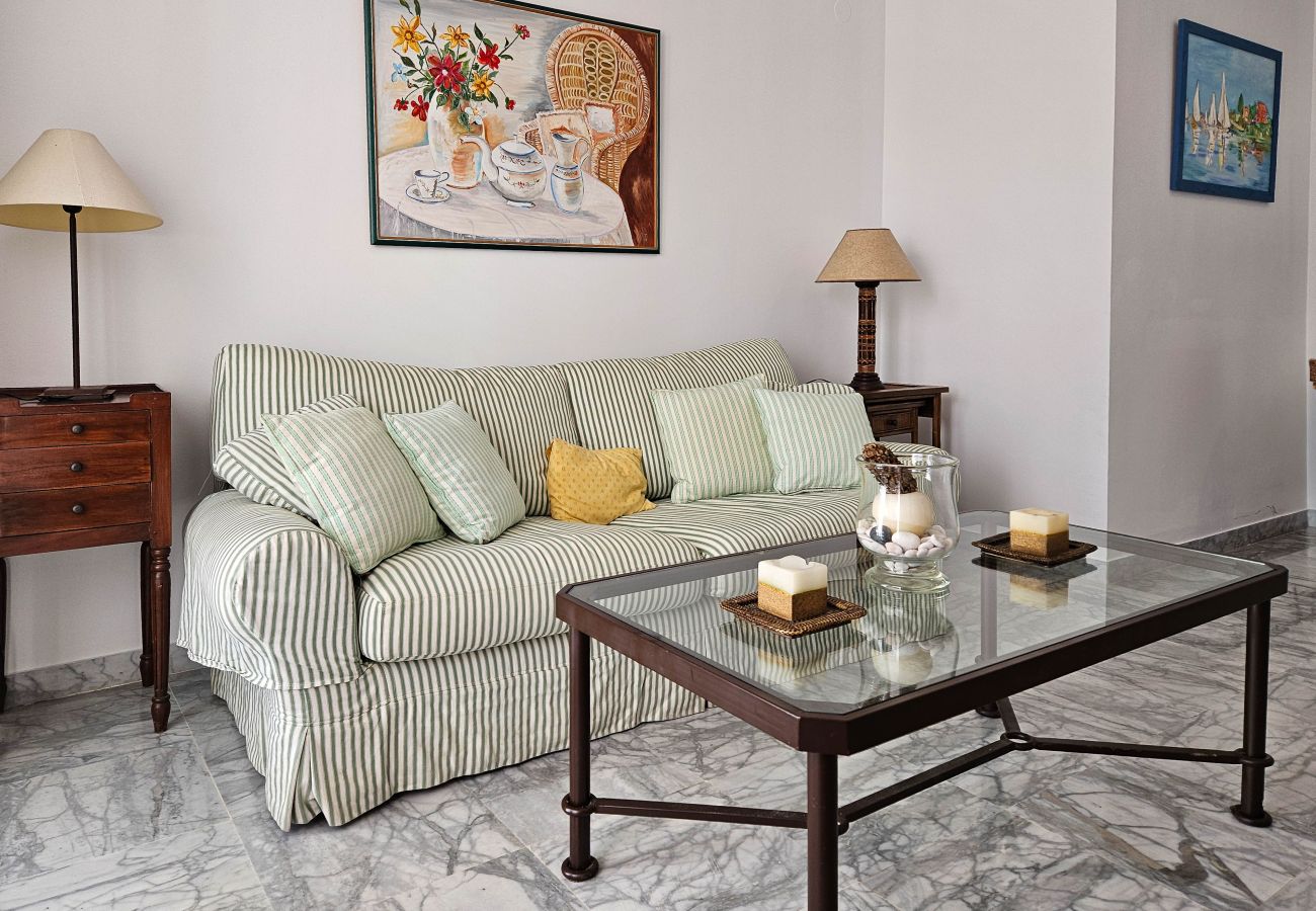 Apartment in Marbella - Puerto Banus, 400 metres to the Beach 