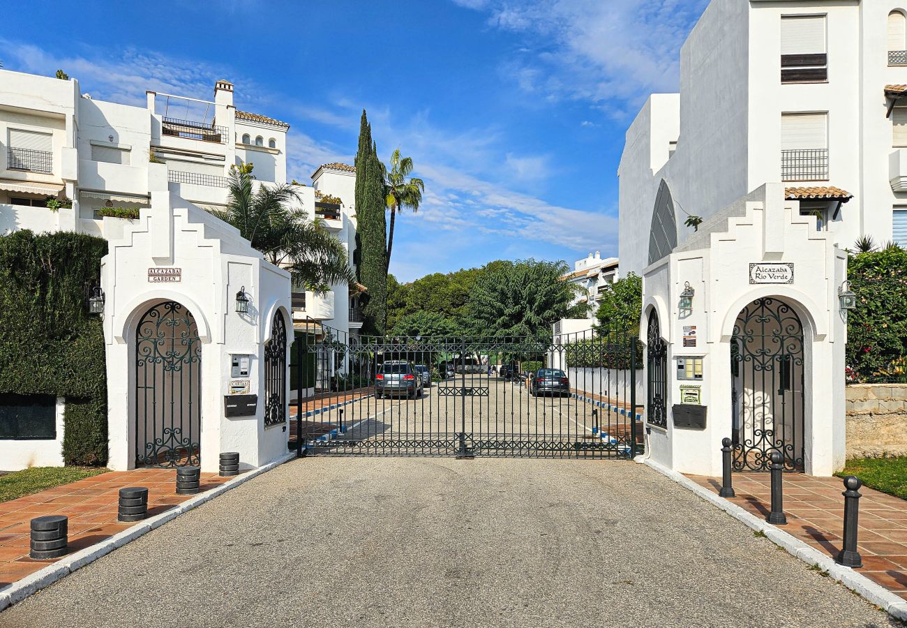 Apartment in Marbella - Puerto Banus, 400 metres to the Beach 