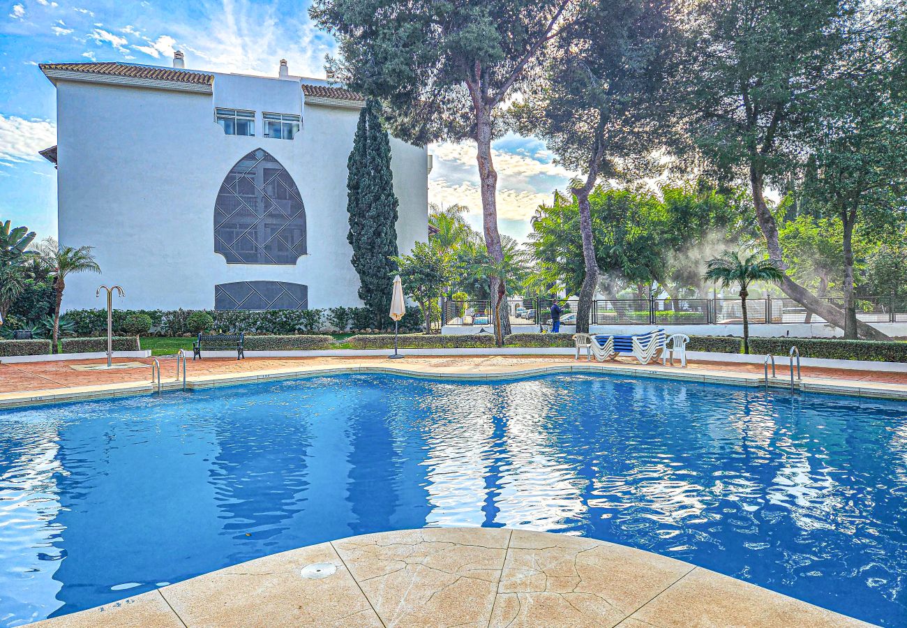 Apartment in Marbella - Puerto Banus, 400 metres to the Beach 